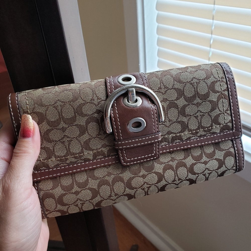 Coach wallet